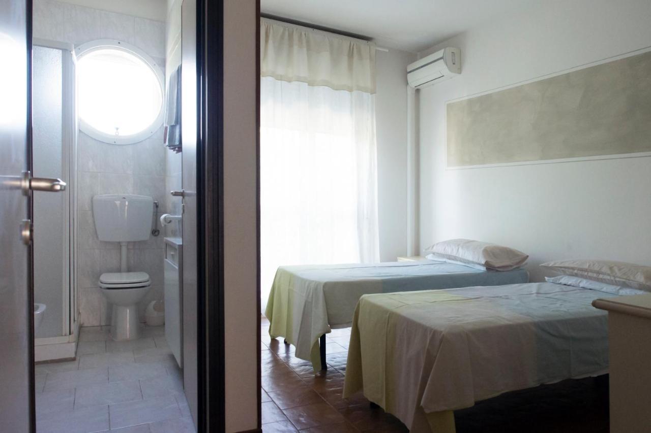 Hotel La Vela Castelnuovo Rangone Esterno foto