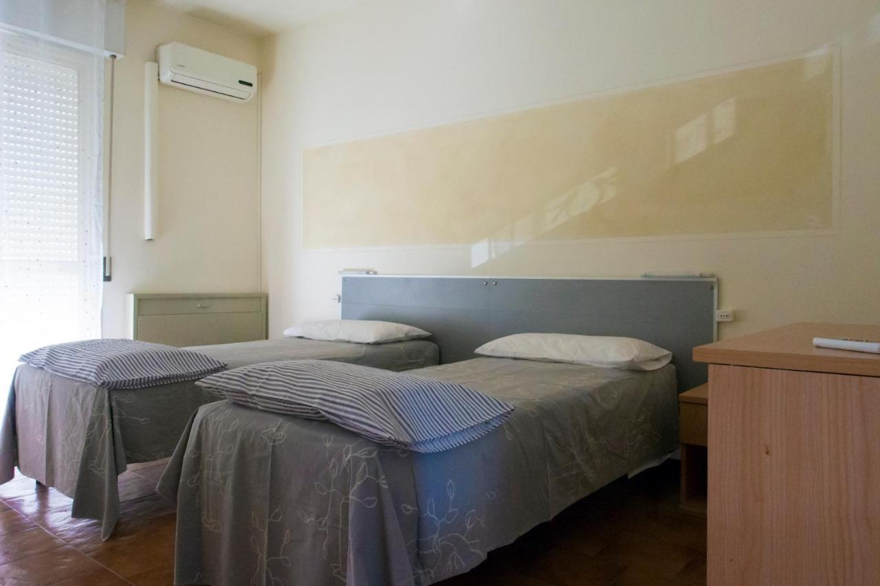 Hotel La Vela Castelnuovo Rangone Esterno foto